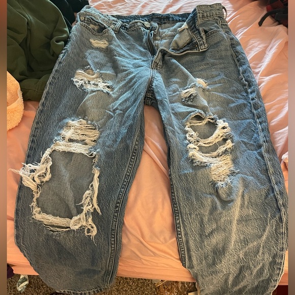 Aeropostale high rise ripped mom jeans size 12 - Picture 1 of 5